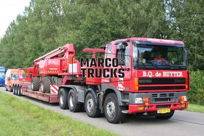 LKW Foto DAF 85CF 430 Pritschen-LKW Niederlande rot B.Q. de RUYTER SPECIA #i6bb