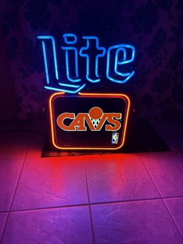 Vintage Miller Lite Beer Cleveland Cavs Cavaliers Neon Bar Sign - Retro - NBA