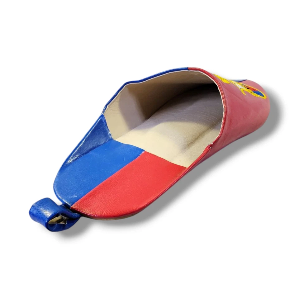 Zapatilla Expositora Barcelona F.C.B Bordada Fútbol Cuero Marroquí Foto 4 de 4