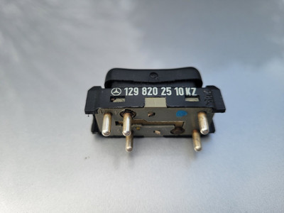 90-02 Mercedes R129 SL500 SL320 500SL Overhead Dome Light Lamp Beige OEM