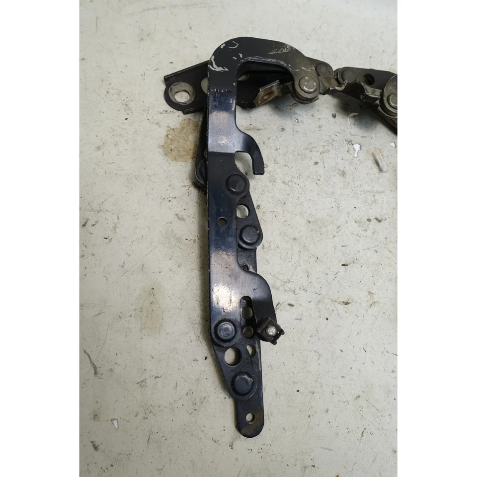 Par de bisagras de panel de cubierta de capó delantero izquierdo derecho BMW E28 serie 5 1982-1988 Foto 2 de 4