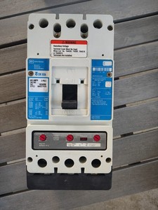 CUTLER-HAMMER CIRCUIT BREAKER DK3400W 400A 240V 3P DK 65K W/KT3400T 400A TRIP 