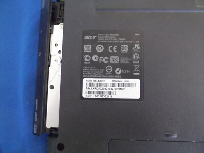 Acer Aspire 5253 BZ692 MDL P5WE6 /AMD Dual-Core C-50 1GHz/275GHz