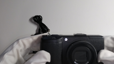 S/C 53 !【MINT】RICOH GR DIGITAL III 3 10.0MP Black Digital Camera