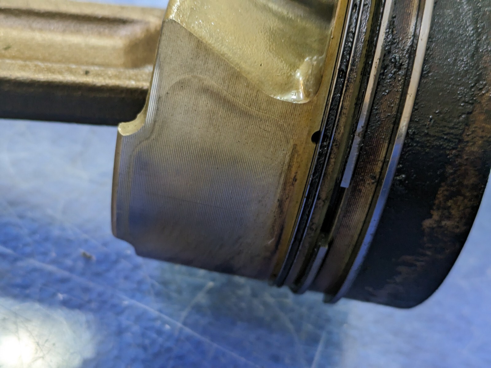 6.0L W12 Twin Turbo Engine Piston rod Bentley Continental GT Flying Spur