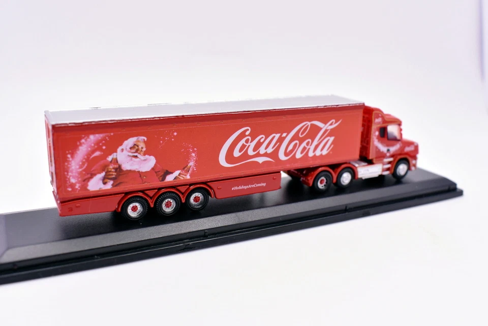 Modellino Camion scala 1:76 Scania T-Cab Coca Cola Christmas modellismo statico - Immagine 4 di 4