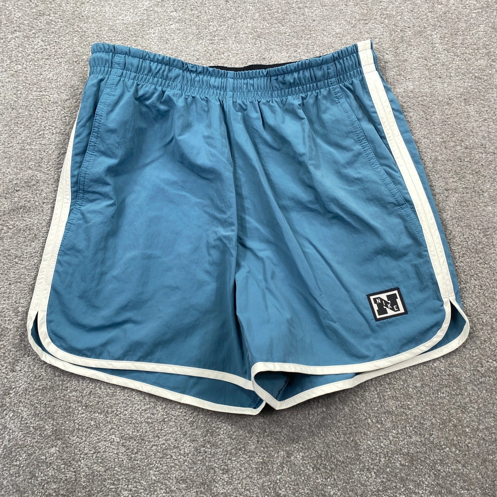 Nike Training Shorts Mens Small Teal Blue 5" Inseam Dri-FIT HJ4087-006
Opens in a new window or tab