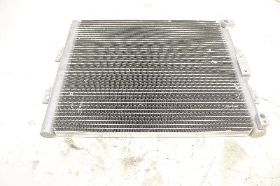 Conjunto de unidad condensadora Kubota RTV 1100 15 K7731-87610 50039 Foto 3 de 4