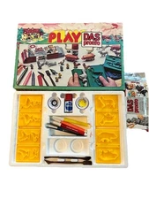 Vintage Play Das Pronto Air Dry Clay Mold Set Farm Animals with NEW PKG OF CLAY