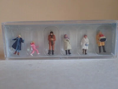 Preiser Passanten in winterlicher Kleidung Bahnhof Bahn 14037 H0 1:87 OVP 6Fig