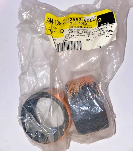 1991-1999 GM ТРАНСМИССИЯ И ПЕРЕДНЯЯ ПОДВЕСКА РАМА, ВЕРХНИЙ ИЗОЛЯТОР, P/N 25536050 - Изображение 4 из 4