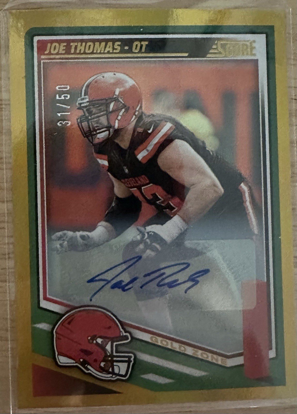 2025 Score - Joe Thomas #59 Gold Zone /50