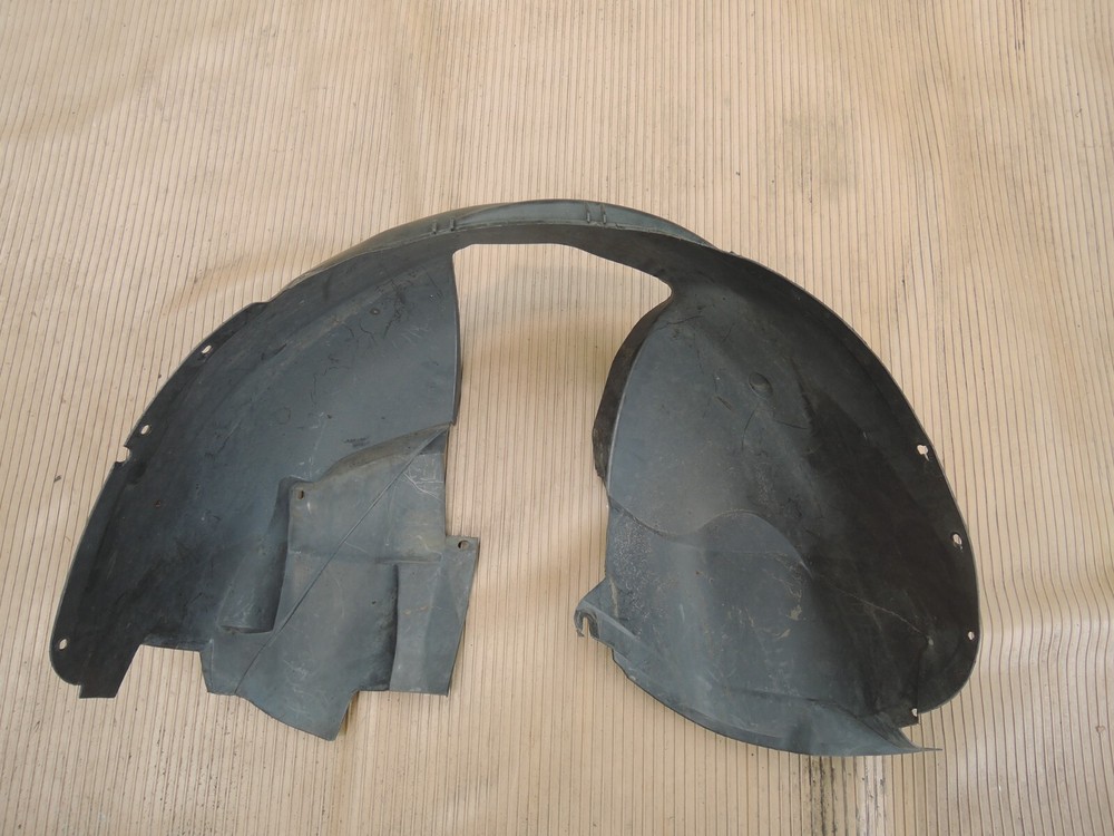 Used Volvo S60 V70 Left Front Wheel Well Splash Guard Part #8648173