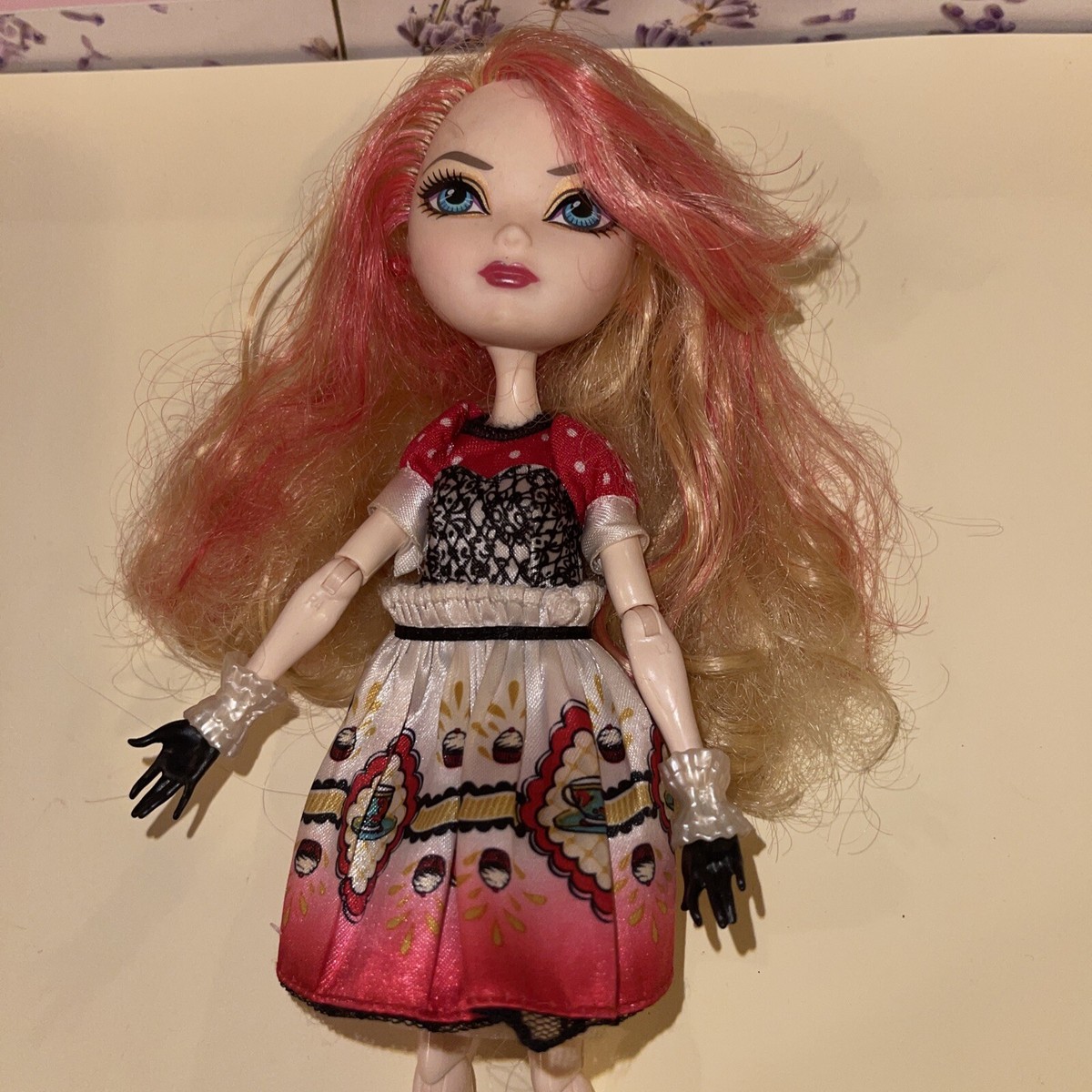 Ever After High Apple White Hat Tastic Party Doll | eBay