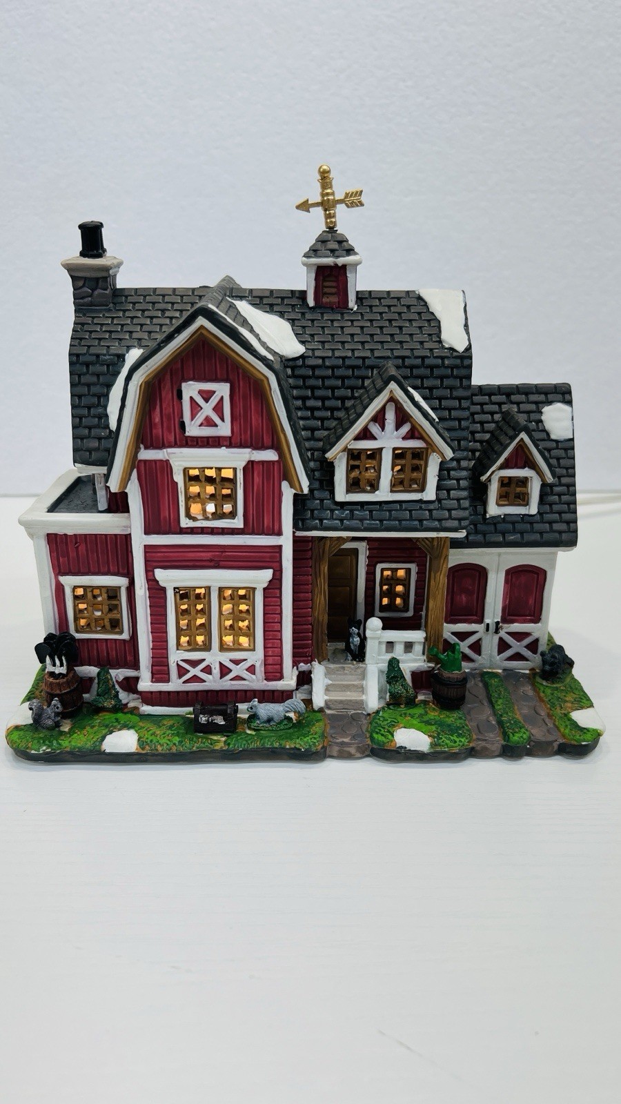 Lemax Village Collection “ Barn House” 25356 Retired 2012 Excellent & RARE !