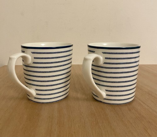 Juego de 2 tazas coleccionables Laura Ashley Blueprint Candy Stripe COMO NUEVAS - Imagen 5 de 14
