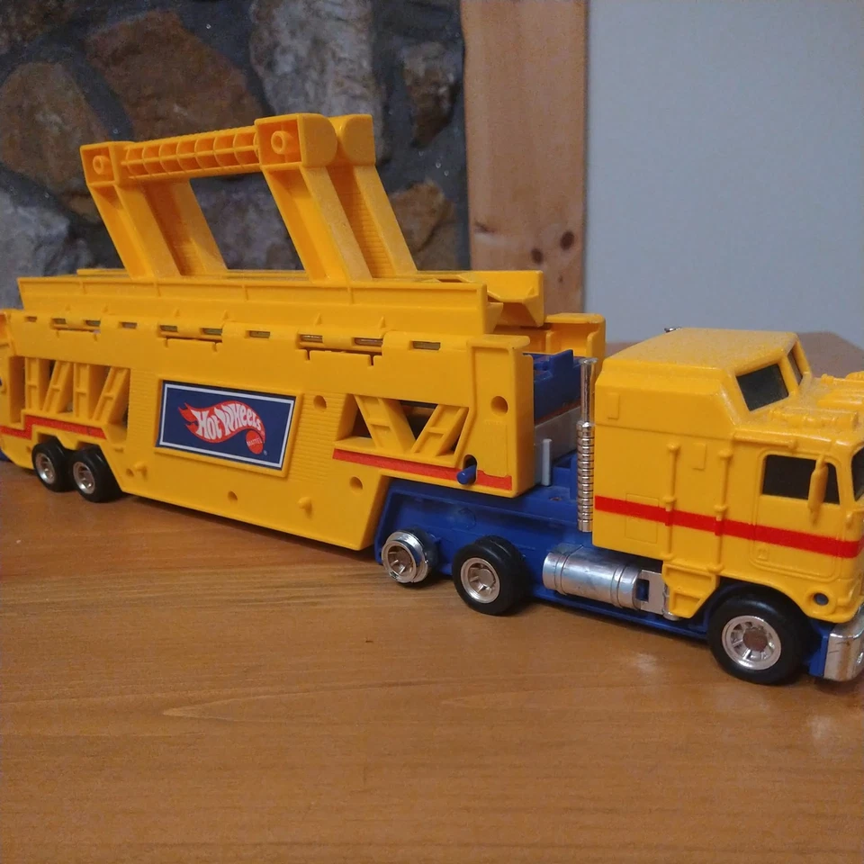Remolque semirremolque Hot Wheels 1986 de colección transportador camión estuche de transporte Foto 4 de 4
