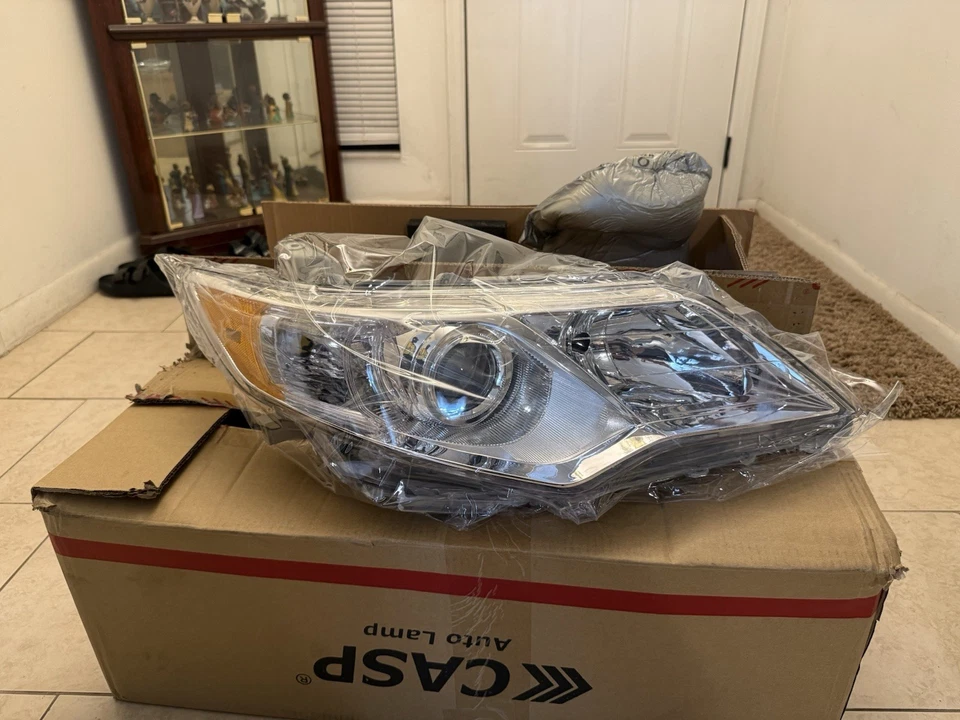 Brand New Toyota Camry 2012-2014 Headlights - Image 1 of 3