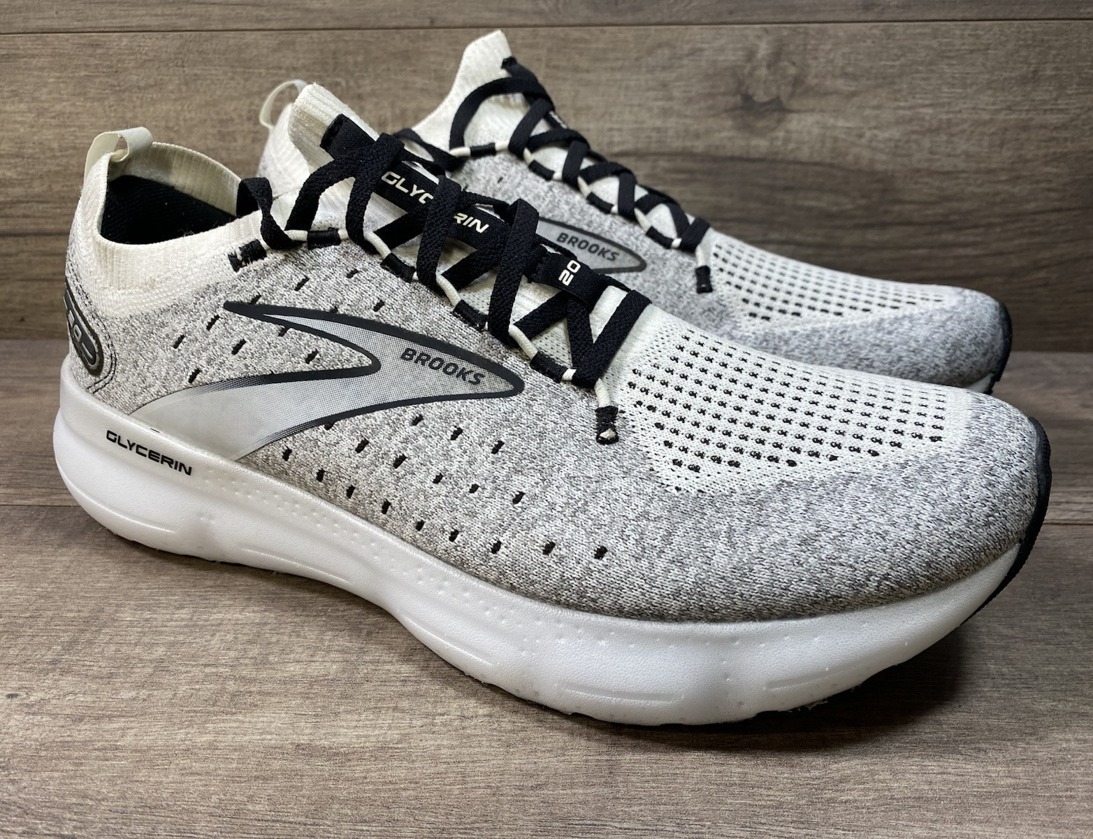 Brooks Glycerin Stealthfit 20 Gray Running Shoes Sneakers Brooks Glycerin Stealthfit 20 Gray Running Shoes Sneakers