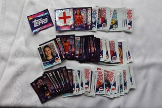 Topps UEFA Women’s Euro EM Switzerland 2025 Sticker Stapel mehr als 3 5 cm