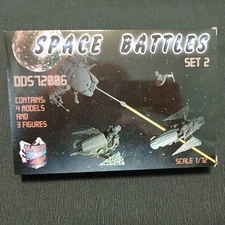 Space battles Set 2  (4 models and 3 figures) 1/72 DDS 72006