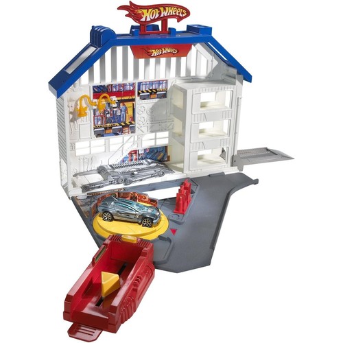 NEW Hot Wheels Super Service Center Deluxe Playset Gas Station Mattel 2009 - Picture 2 of 5