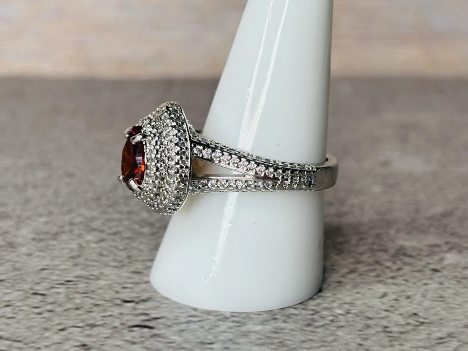 Anillo Retro RBP Rubí y Topacio Blanco “Barco Crucero” En Chapado en Rodio Talla 9 Foto 2 de 3