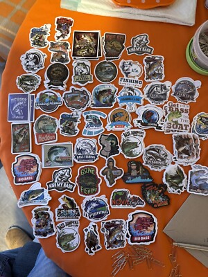 50 x BASS AUFKLEBER TACKLE BOX, Laptop, Schrottbuch Boot und Menschenhöhle