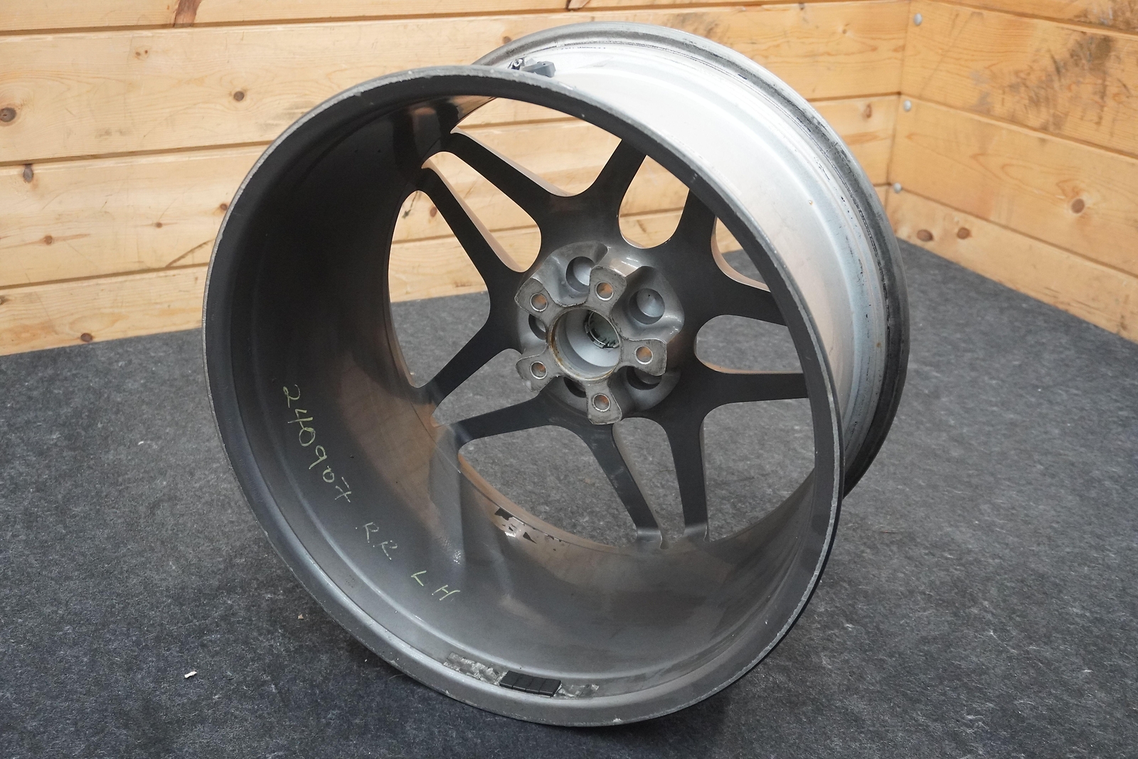 Rear 20X10" Split 5 Spoke Diamond Cut Wheel 303335 Ferrari California Turbo 2015