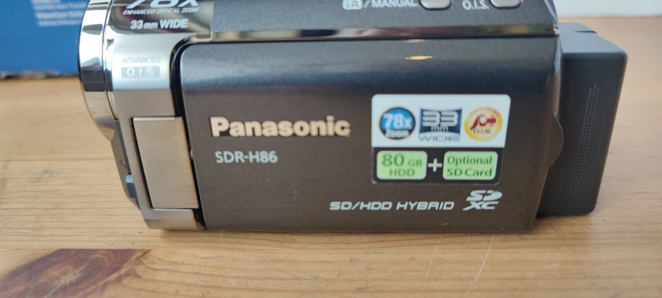 Panasonic SDR-H86 Camcorder - 80GB Hard Drive / SD Card Digital Video Camera - Image 4 of 4