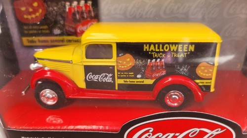 1999 Matchbox Collectibles Coca-Cola 1937 GMC Panel Van Halloween NRFB - Picture 4 of 8