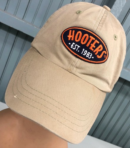 Hooters Bar Restaurant Chicken Wings Strapback Baseball Cap Hat