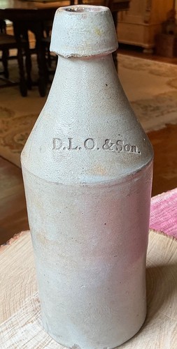 D.L.O. (DORMAN LIBAUS OWENS) (N.Y) PRIMITIVE SALT GLAZED CROCK BEER ALE 10” RARE