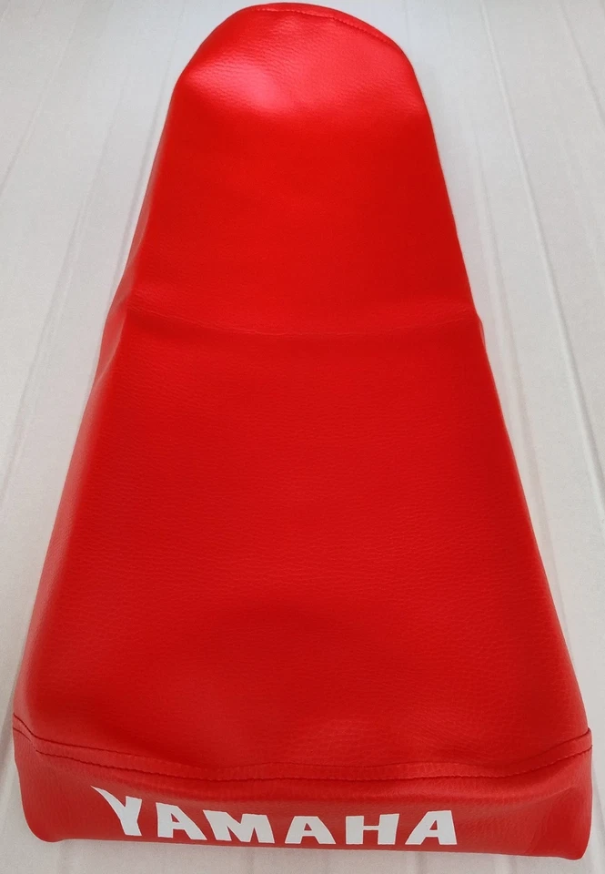 Housse de selle ROUGE pour YAMAHA 125 DTMX (Modèle 2A8 - 4J3) (produit neuf) - Photo 1/4