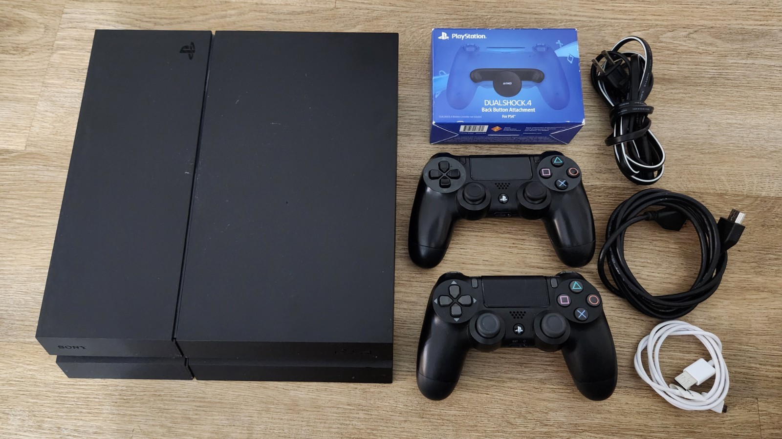 Sony PlayStation 4 PS4 500gb Black Console, Controllers, Cables
