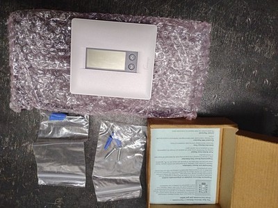 Invensys TC97-MHP Non-Programmable Heat Pump Thermostat 3 Heat / 2 Cool