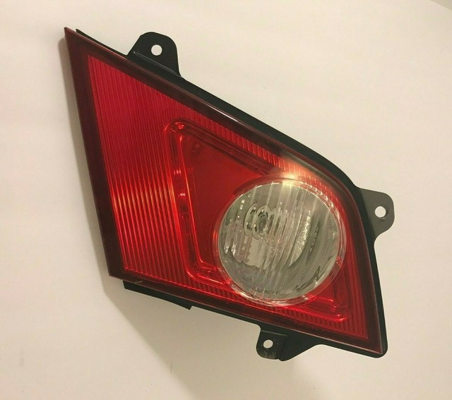 20062007 Infiniti M35 M45 INNER Trunk Gate Tail Light Lamp Left DRIVER