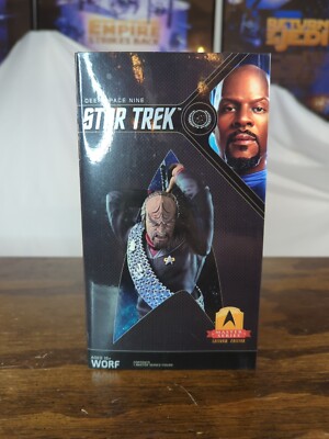 Star Trek Deep Space Nine Worf Figure QMx Master Series Latinum Edition
