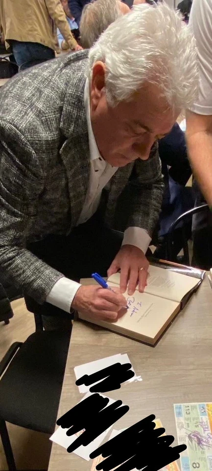 Boleto de novato debut en la Copa Mundial Kevin Keegan autógrafo firmado Inglaterra 1982 Foto 3 de 3