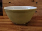 GREEN Verde Vintage PYREX 401 1 Mi f 1/2 QT Bowl NESTING MIXING Olive Avocado