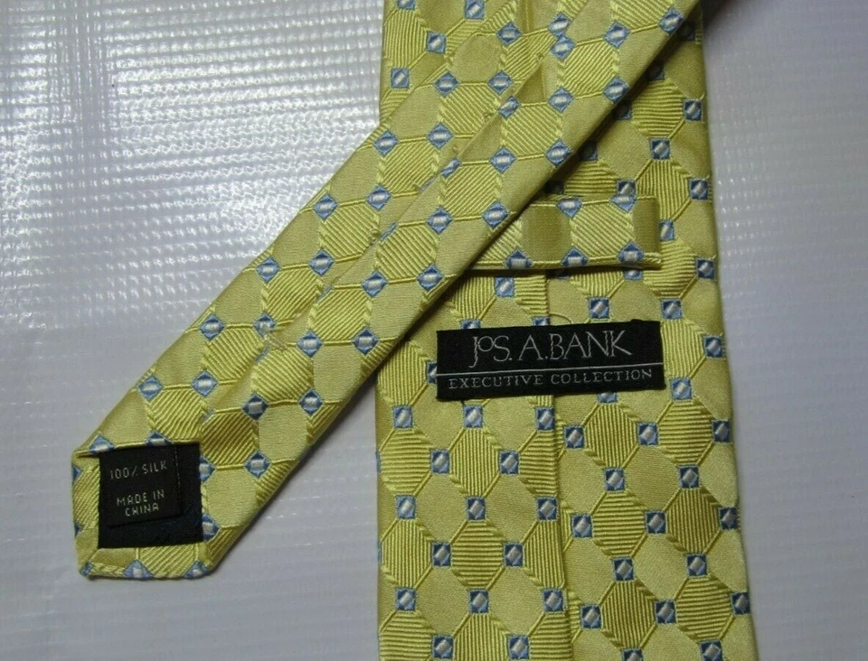 Jos.A.Bank [cuadrados dorados y azules] corbata de seda 62" x 3,5" Foto 2 de 3