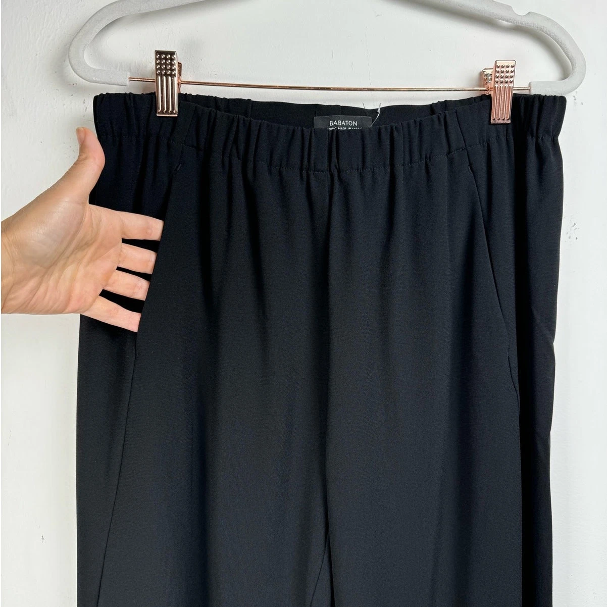 aritzia dressy jogger quiet luxury old money minimalist work pants