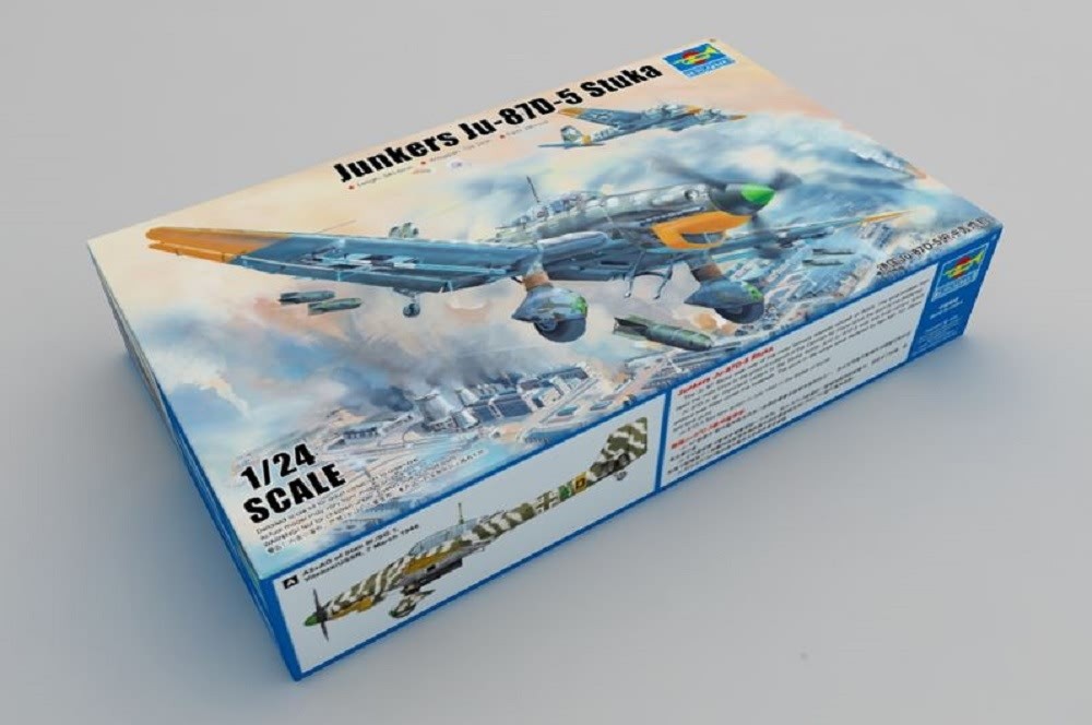 TRU02424 - Trumpeter 1:24 - Junkers Ju 87D-5 Stuka