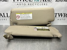 2001-07 Toyota Highlander Sun Visor Shade Pair Dual Lighted Vanity Tan Used OEM