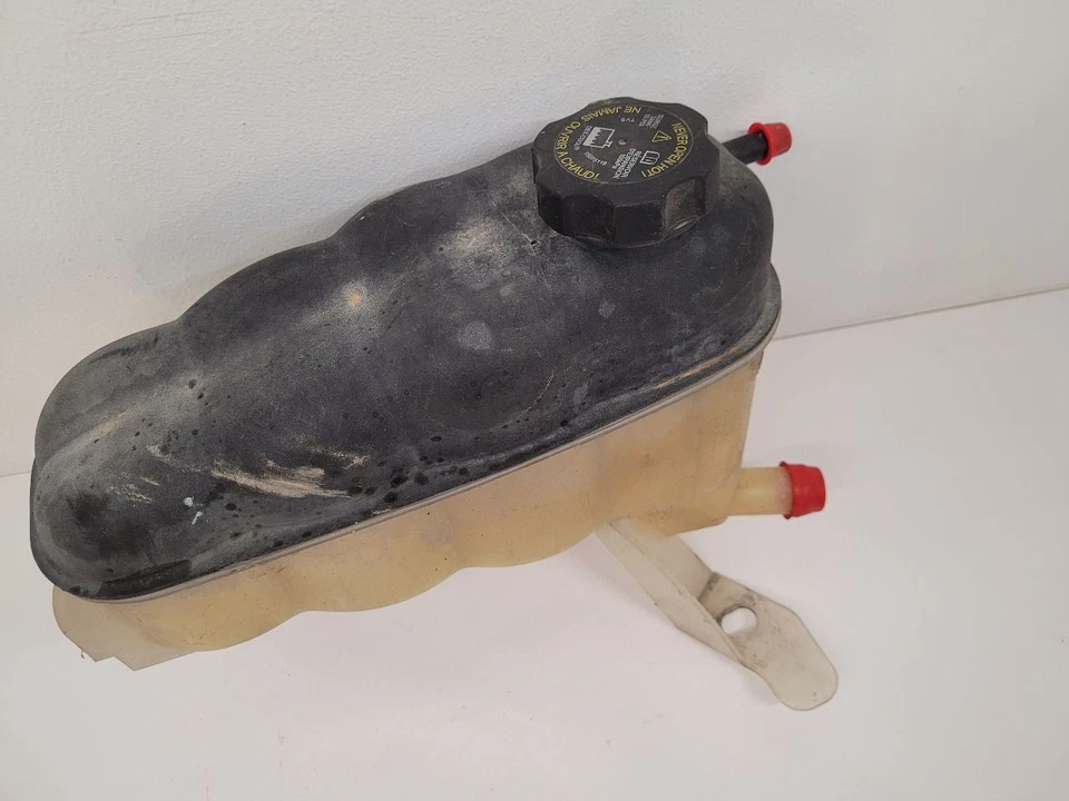 2007-2019 GMC SIERRA 2500 PICKUP Coolant Reservoir 84368363 07-19 Foto 2 de 4