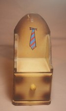 VINTAGE RETRO TIE CLIP CUFF LINKS HOLDER WOODEN DRAWER CHAIR TIE GRAPHIC