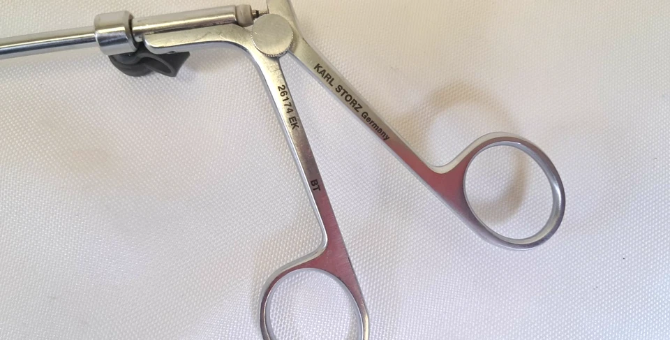 Karl Storz 26174 EK 5mm x 43cm Bariatric Laparoscopic Hook Scissor - Image 2 of 4