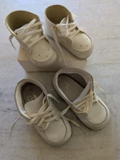 Vintage Baby Shoes White Leather Size 2 and (5-1/2D Striderite)