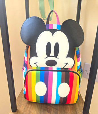 Loungefly Disney Mickey Mouse Mini Rucksack Regenbogen gestreift Kunstleder Reißverschluss