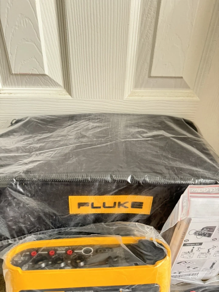Fluke 1732 Three-Phase Energy Logger W / Iflex 1500-12 (CALIBRATED 2023-2024) - Image 3 of 4